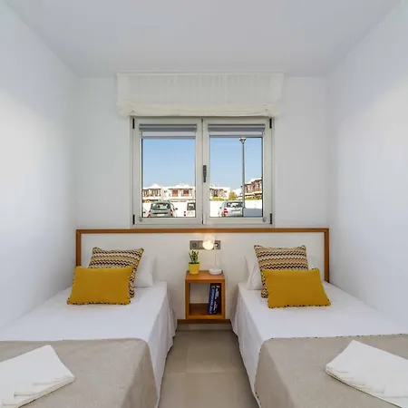 Marina Lavanda فيلة