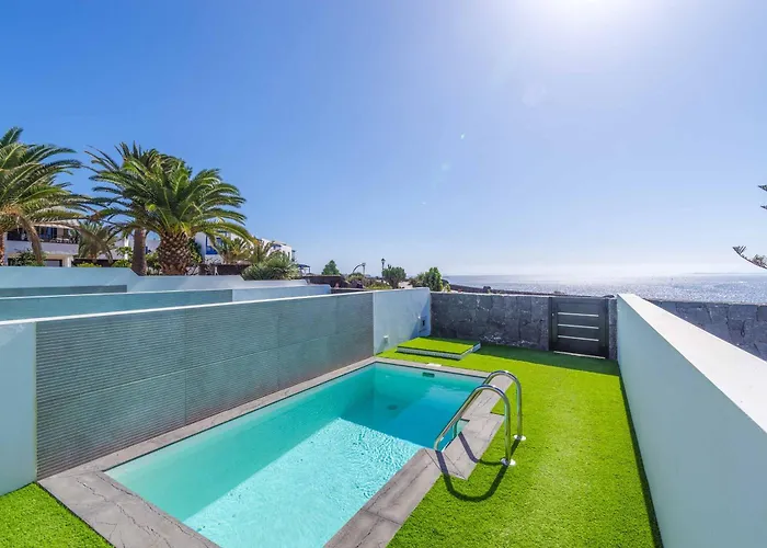 Marina Lavanda فيلة *